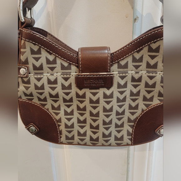 Michael Kors handbag - Picture 2 of 7